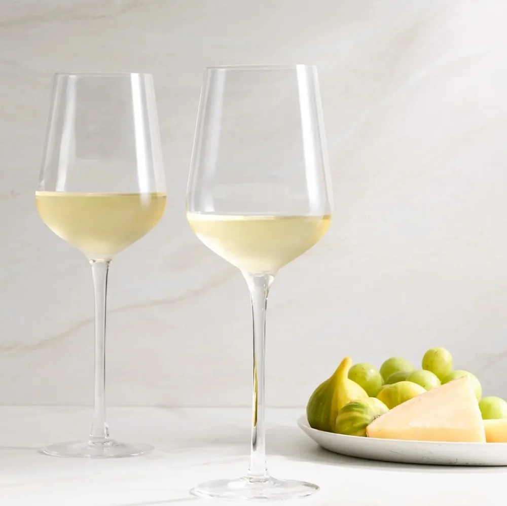 NWOT! Quince Mouth Blown White Wine Glass! Set Of 4! (W1) - Picture 3 of 8